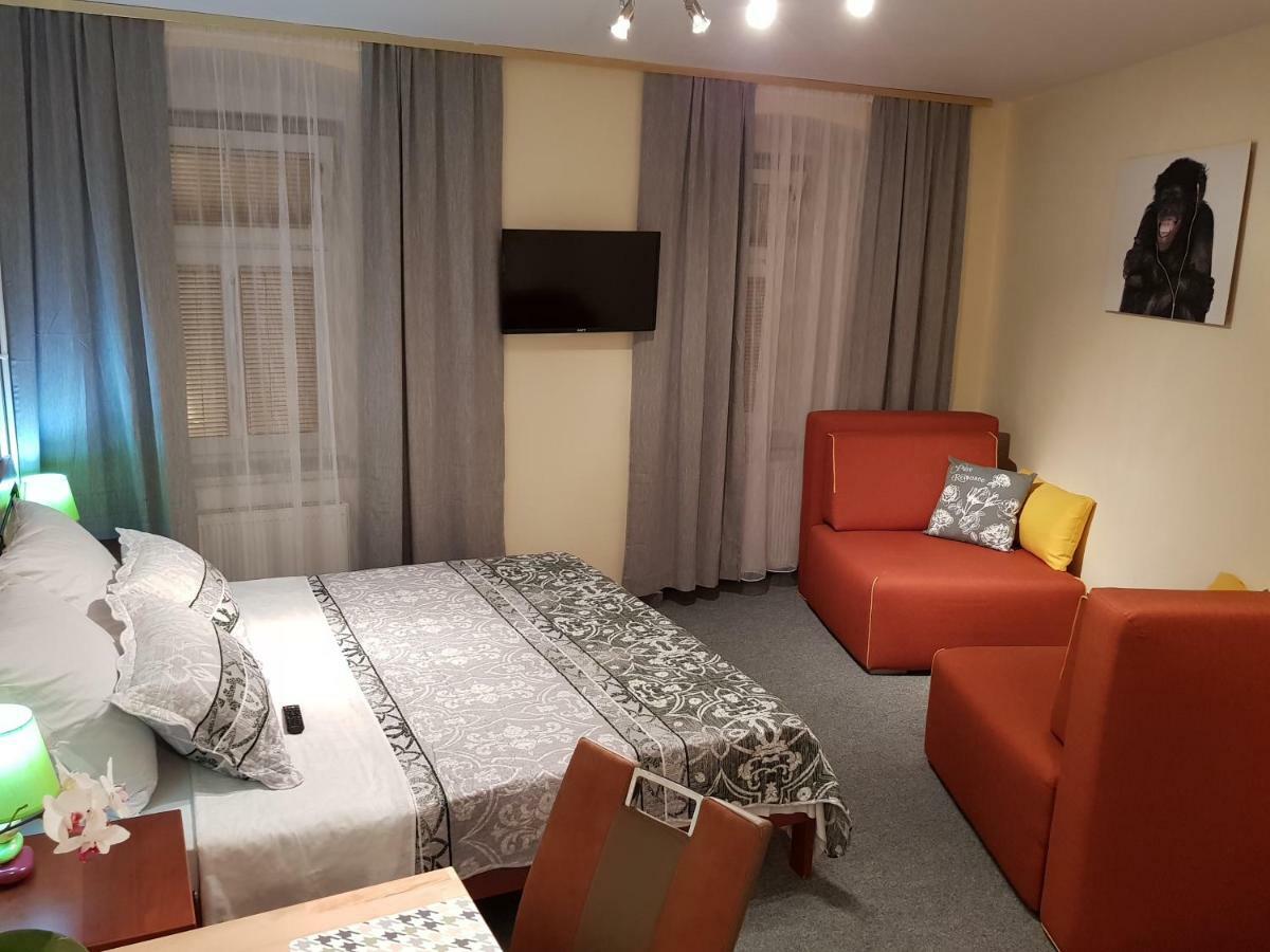 Elg Rooms 포스토이나 외부 사진