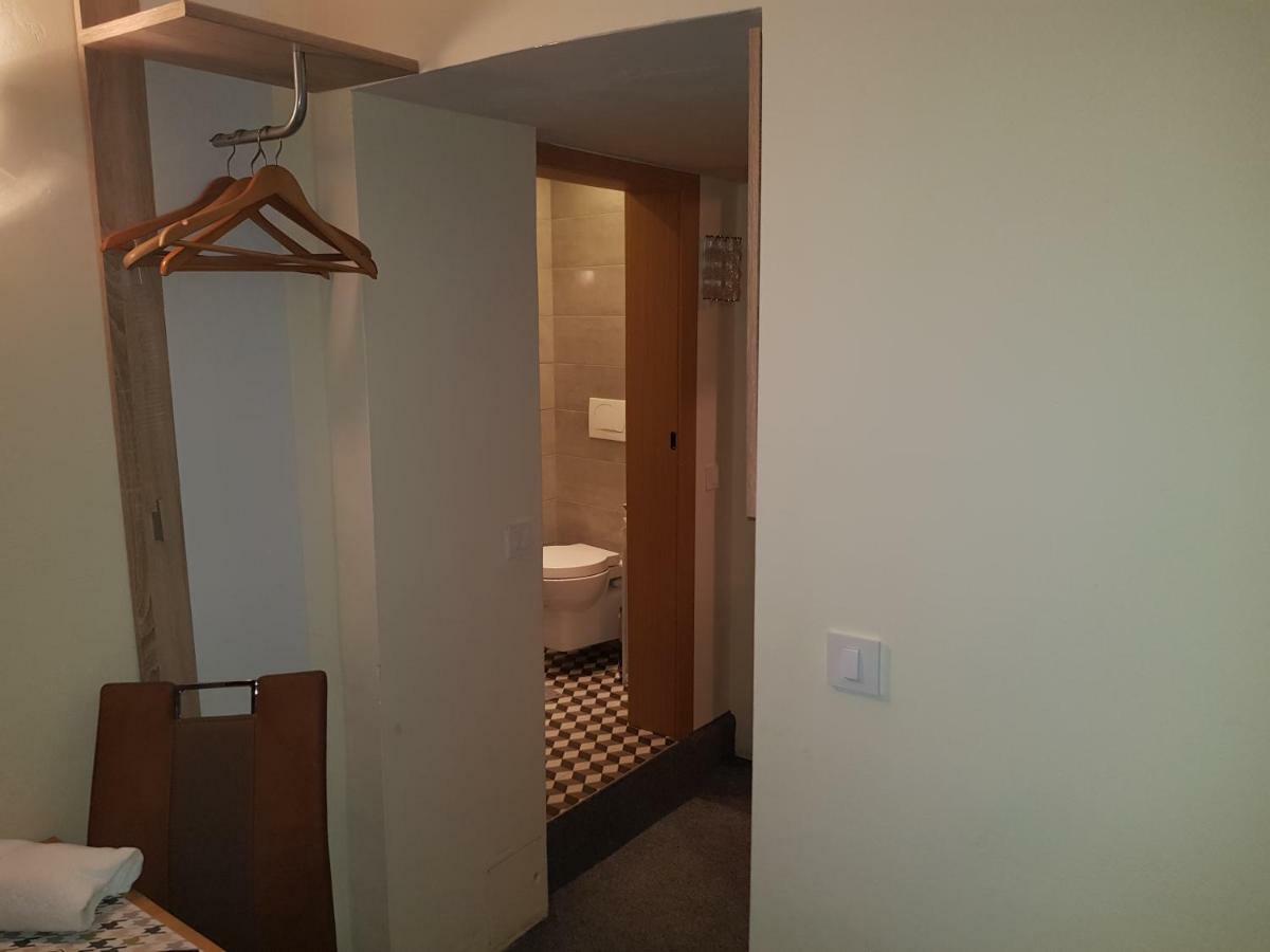Elg Rooms 포스토이나 외부 사진