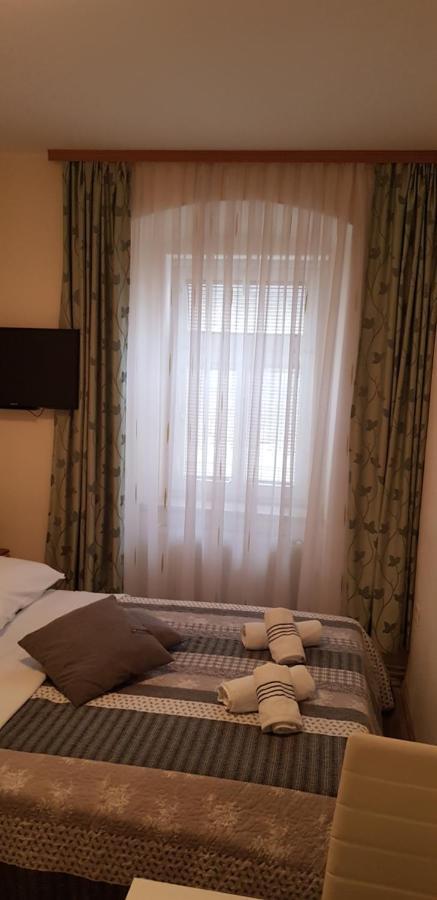 Elg Rooms 포스토이나 외부 사진
